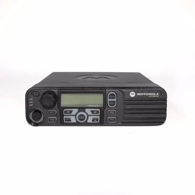 comprare Motorola DM4400 VHF/UHF Car Radio Transceiver 5W 50km Range fabbricazione online