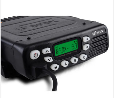 Stazione base ad alta potenza mobile walkie-talkie radio automatica BF-990 piattaforma auto a lunga distanza