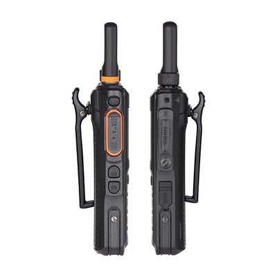 INRICO T640A POC Radio a lunga distanza a due vie 15 ore di tempo di conversazione Modalità DMR POC Radio a lunga distanza a due vie Rating IP54 Design portatile ultra-sottile con antenna incorporata