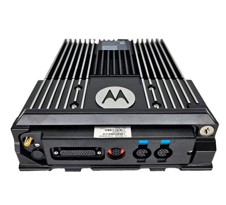 MOTOROLA APX6500 50W P25 Radio Mobile con Bluetooth GPS