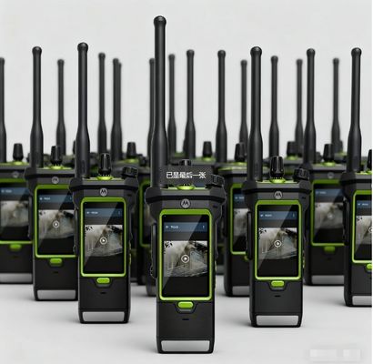 APX NEXT XN Professional Digital Walkie Talkie con raggio di 50 km Batteria da 2300 mAh e radio a due vie IP6X resistente alla polvere
